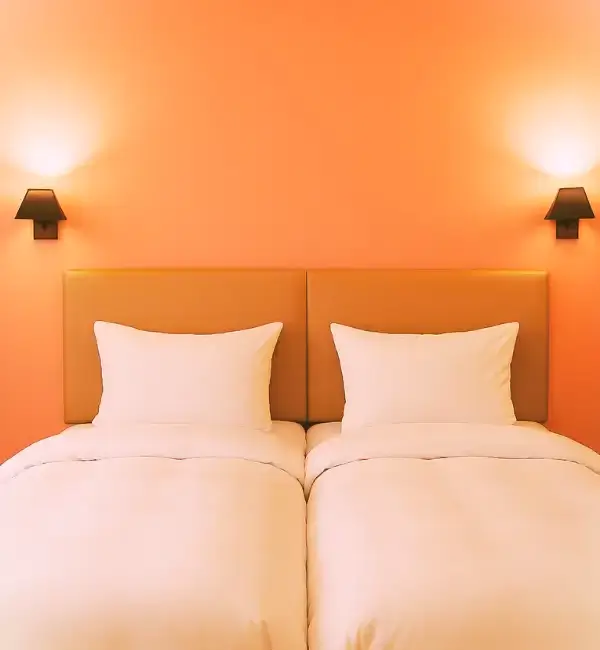 อาคารโรงแรมบ้านวรฉัตรในเมืองหล่มสัก