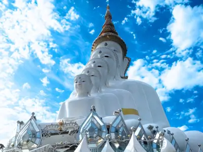 วัดผาซ่อนแก้ว